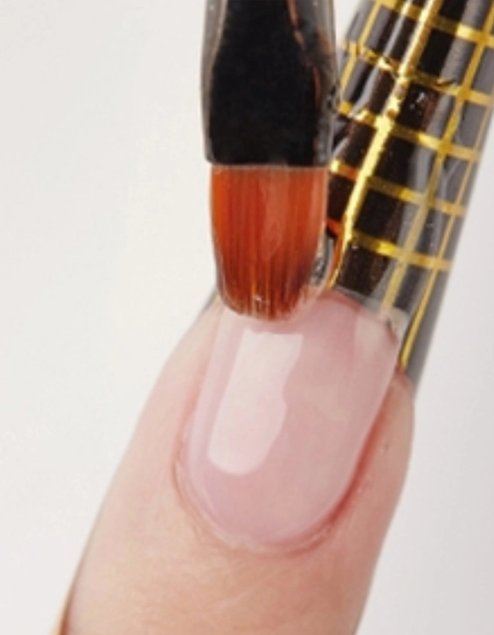 3.-Apply-gel-builderand-shine-under-UVlamp-for-60-seconds. 3. Apply gel builderand shine under UVlamp for 60 seconds.