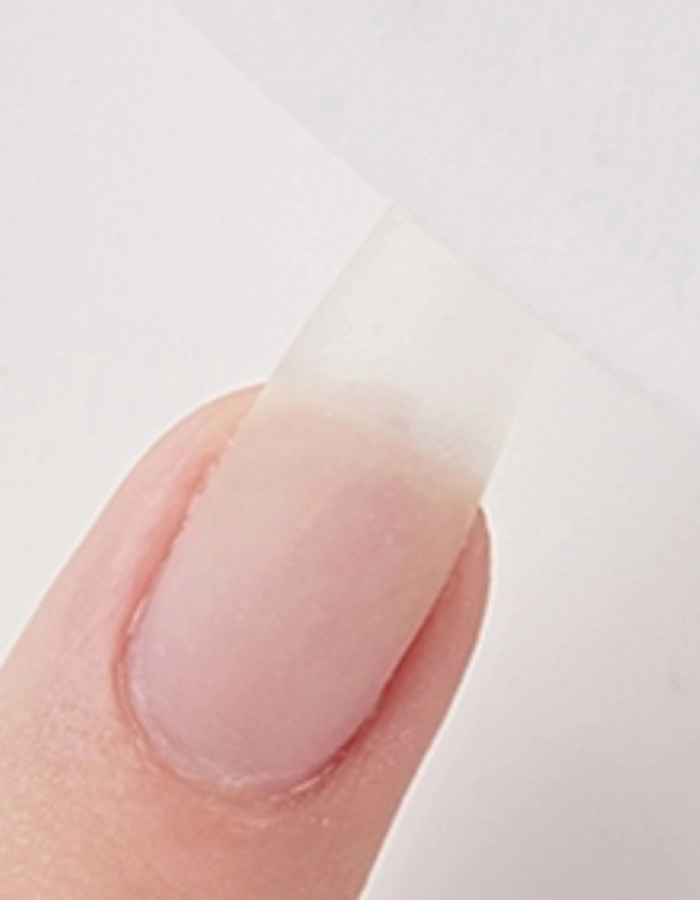 6.-Clean-the-polishednail-surface. 6. Clean the polishednail surface.