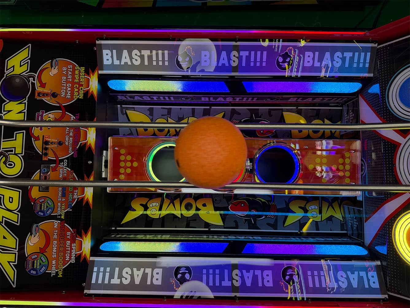 Naughty Bombs ball drop gameplay track detail