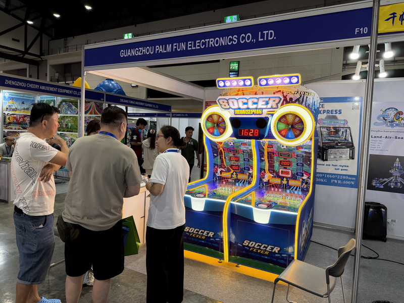 bonus hole coin pusher bonus hole coin pusher