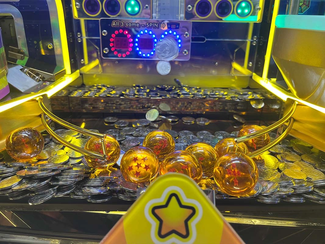 Falling Ball Arcade Game Redemption Machine2