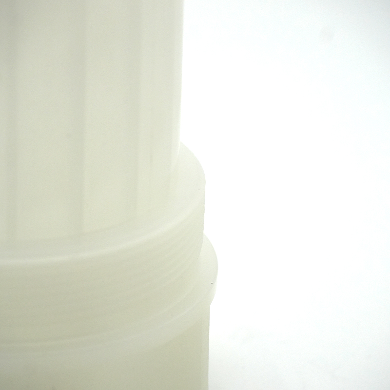 The PVDF cover with screws by injection molding 4