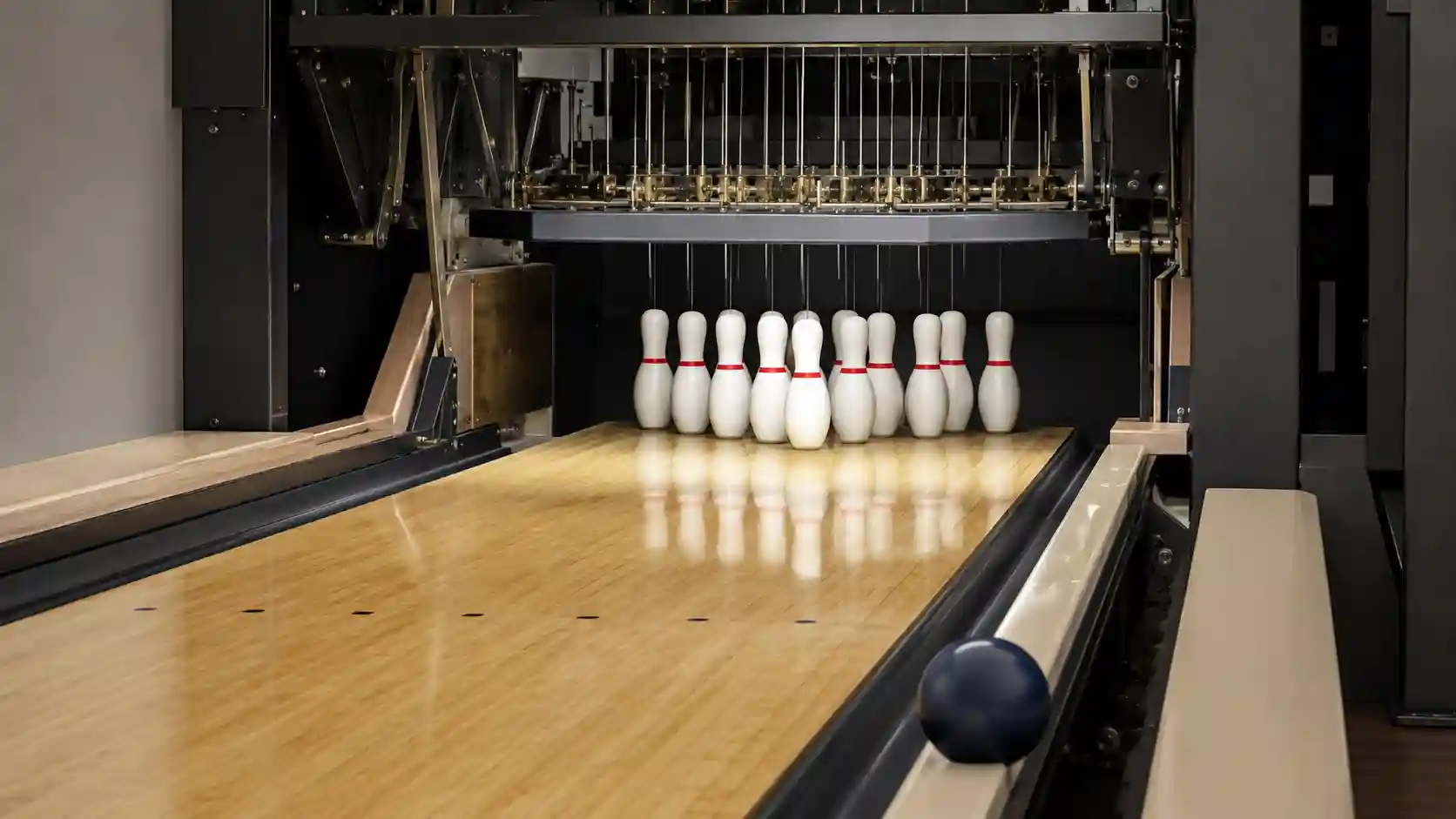 Duckpin Bowling Pinsetter