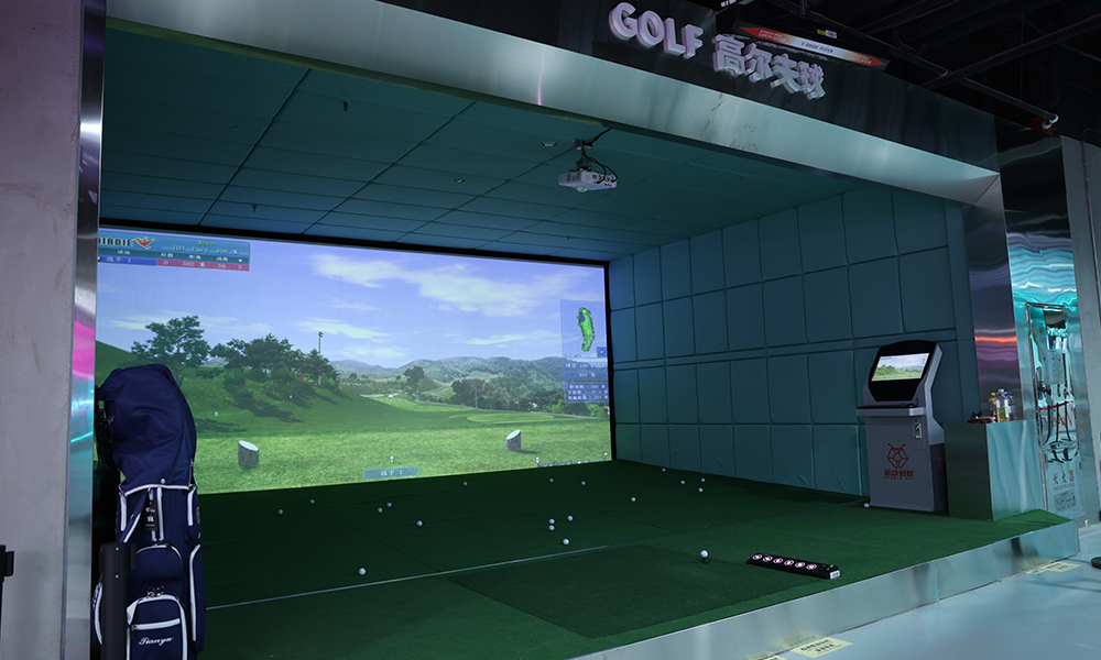 golf simulator bar