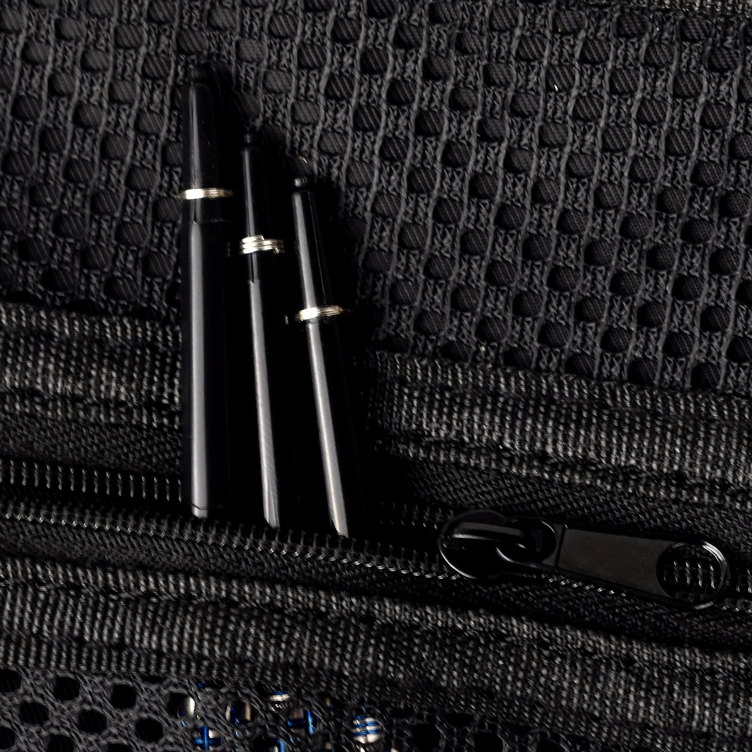 black darts case