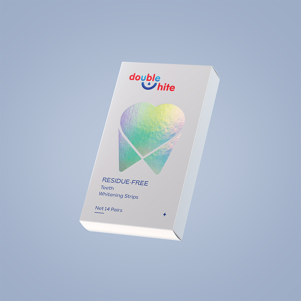 Коробка полосок для отбеливания зубов Double White. Коробка белая с сине-красным градиентом спереди. Логотип Double White находится в левом верхнем углу, а название продукта — в центре. Чистый вес продукта — 14 пар.