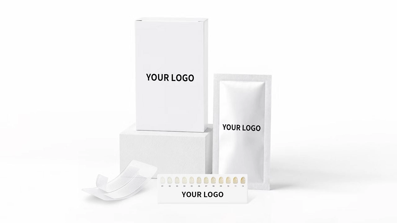 Conceito de produto de clareamento rápido de marca própria com embalagens personalizadas em sachês e caixas - Double White