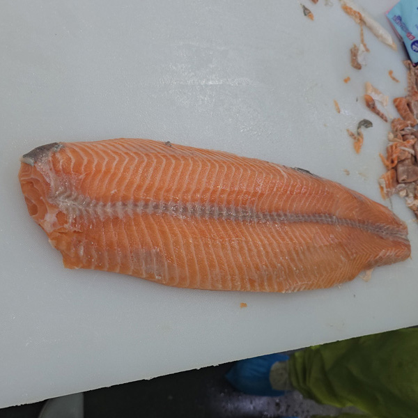 三文鱼修整 - 祥九瑞盈