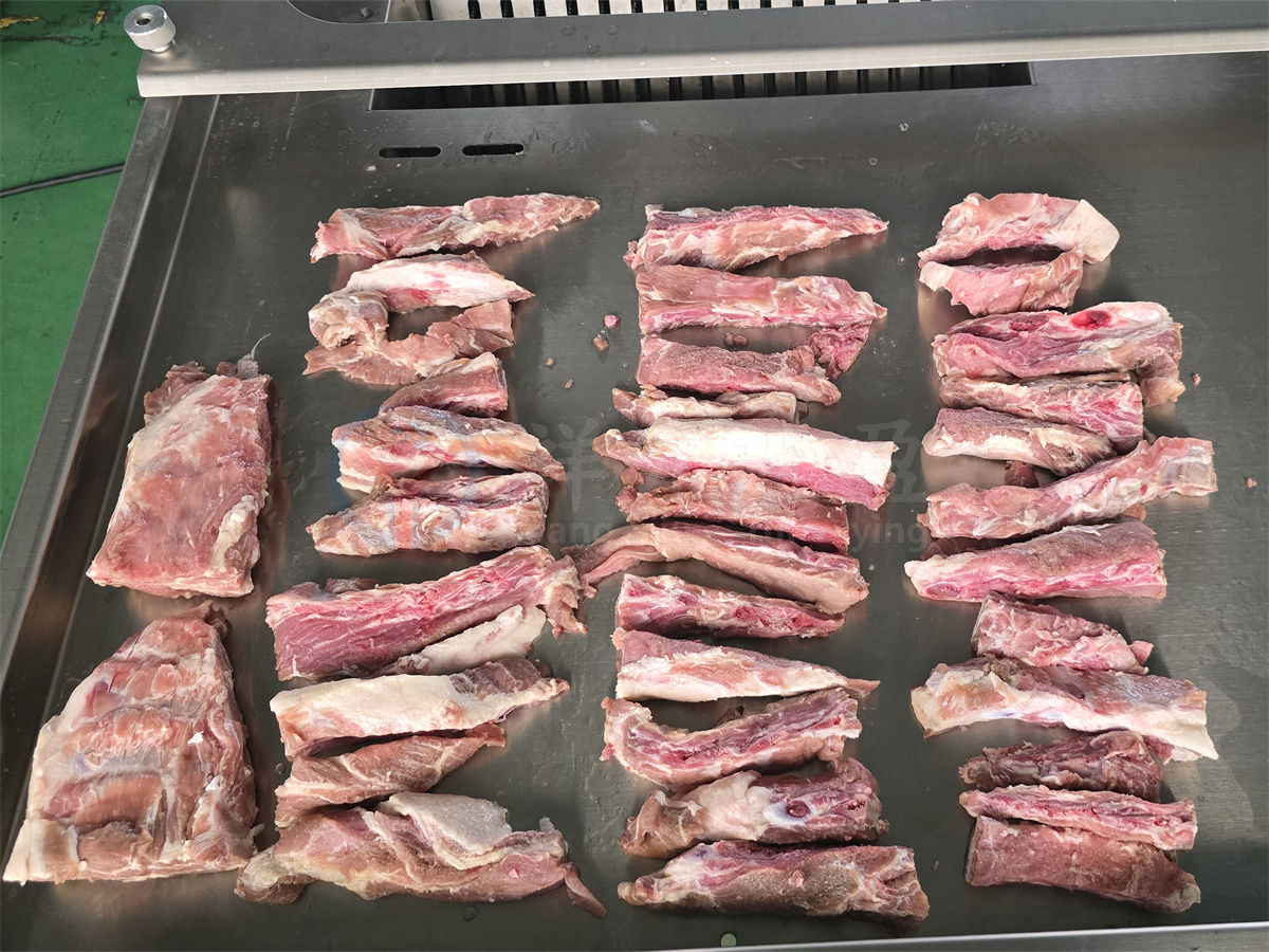 鲜切排骨机价格 鲜排骨切块机效果 (7)