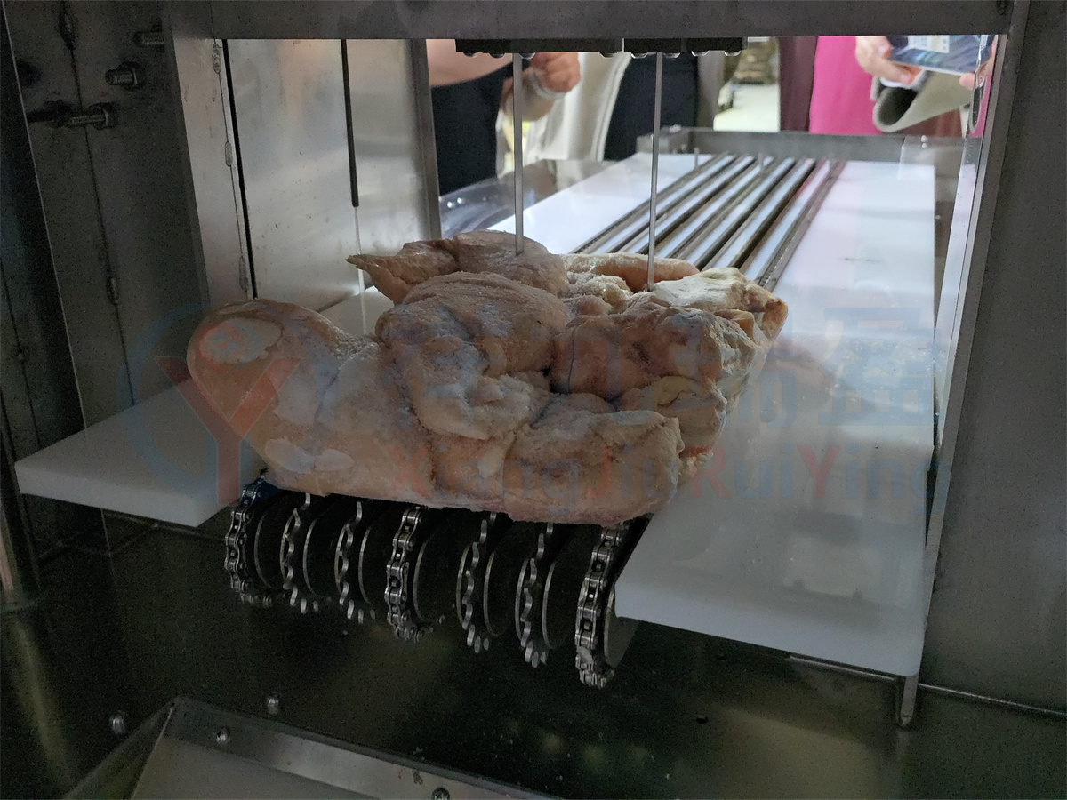 鸡胸肉切块机 (3) 鸡胸肉切块机 (3)