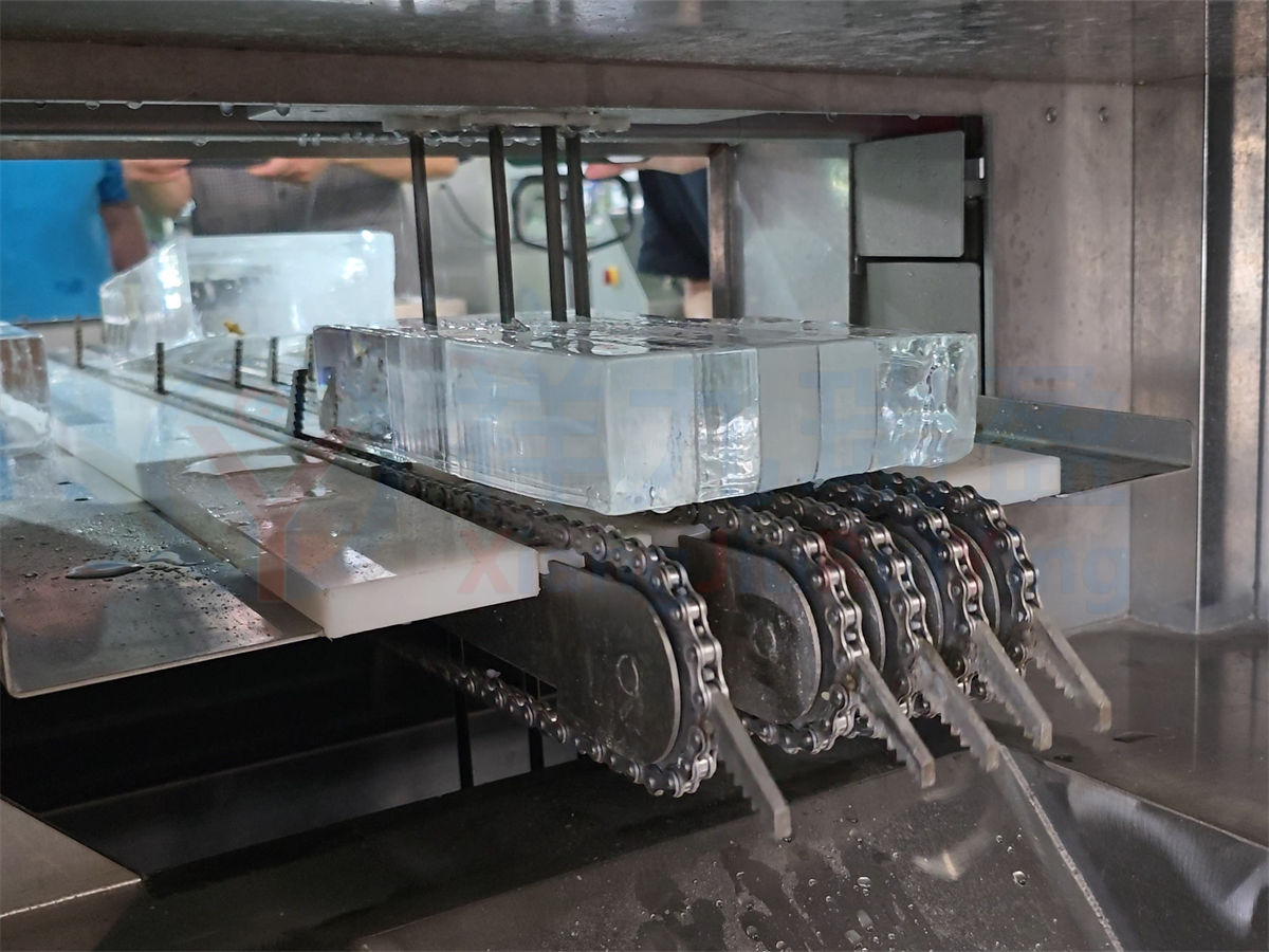 食用冰切块机 (1) 食用冰切块机 (1)