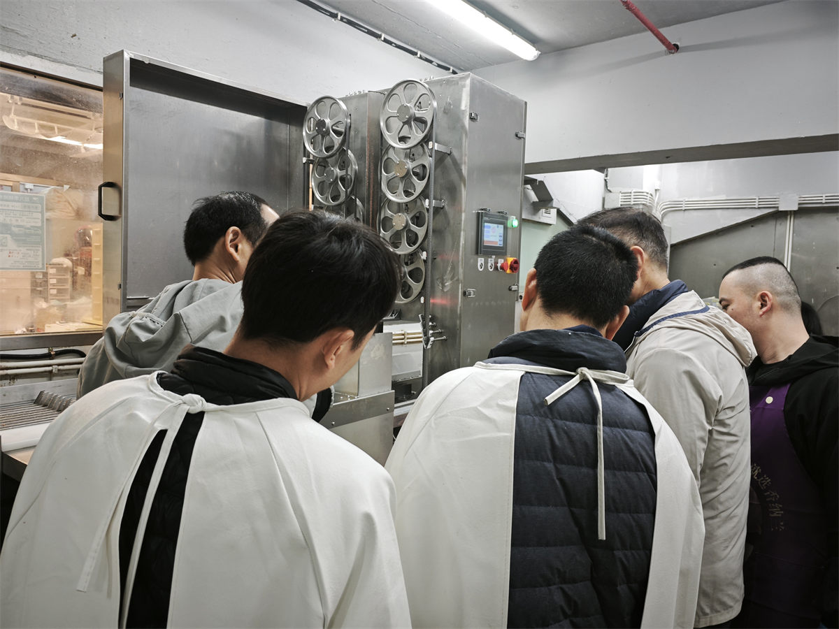 八段锯切排骨机 (1) - 祥九瑞盈