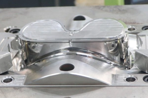 How Does Vacuum Assistance Improve LSR Injection Molding Quality - TYM
