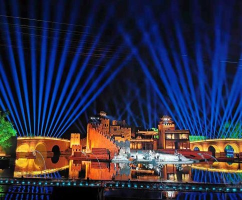 a-large-scale-live-action-musical-in-shanxi-province-china-2-483x400