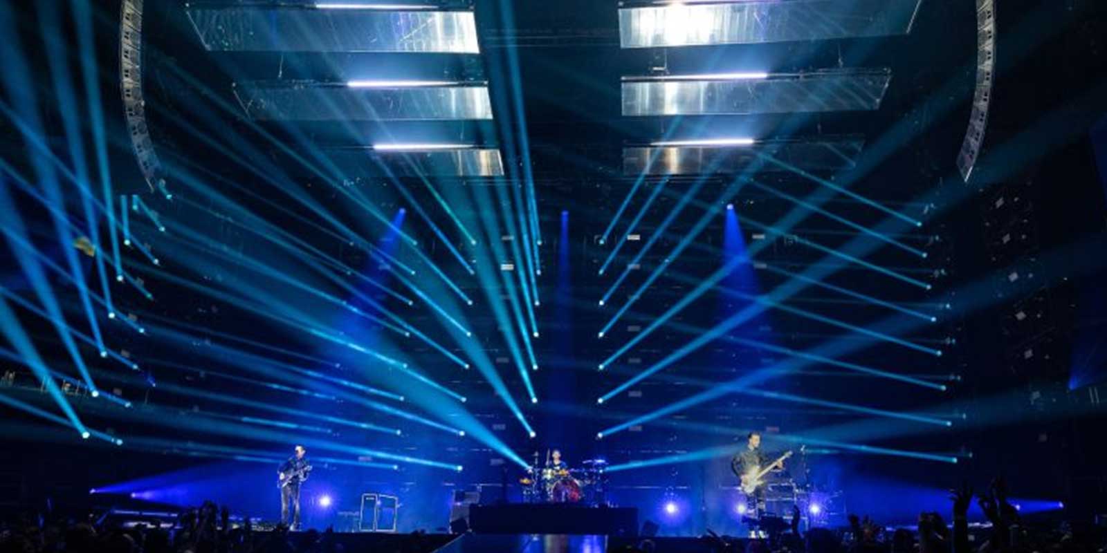 advantages-of-dmx-stage-lighting-systems-for-digital-light-fixtures-2 advantages-of-dmx-stage-lighting-systems-for-digital-light-fixtures-2