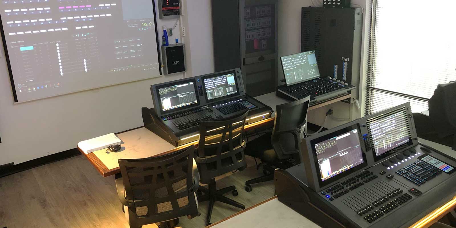 advantages-of-dmx-stage-lighting-systems-for-digital-light-fixtures-3 advantages-of-dmx-stage-lighting-systems-for-digital-light-fixtures-3