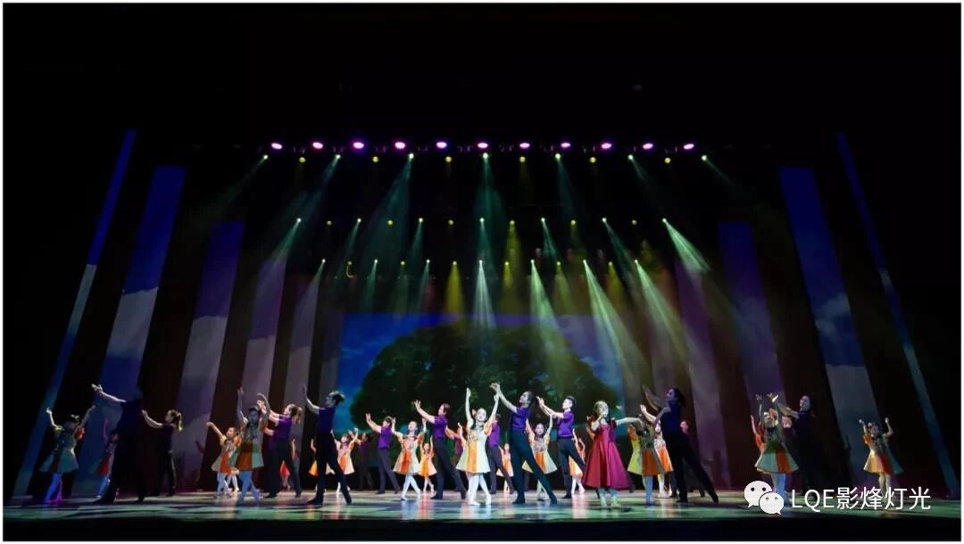 theater stage lights (1)