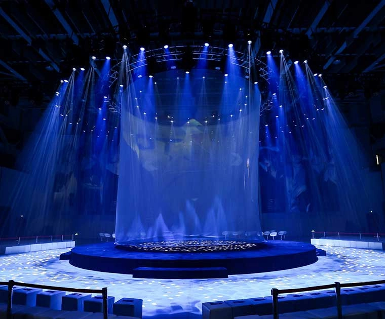 beam-stage-lights2 - LQE beam-stage-lights2 - LQE