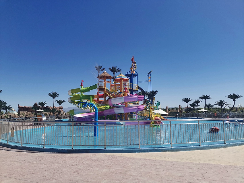 Xinjiang Xihai Dragon Palace Water World - WangMing