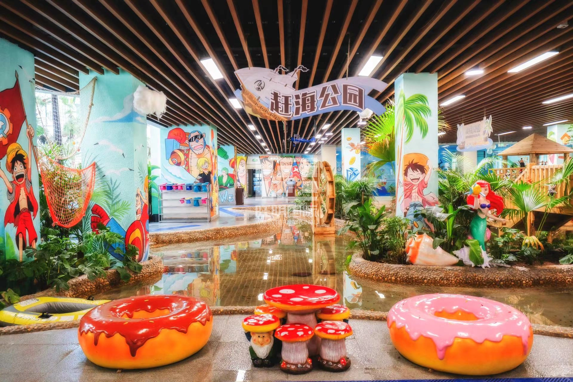Shenyang-Langligelang-Jungle-Water-Show - WM INTERNATIONAL swimming pool slide - WM INTERNATIONAL