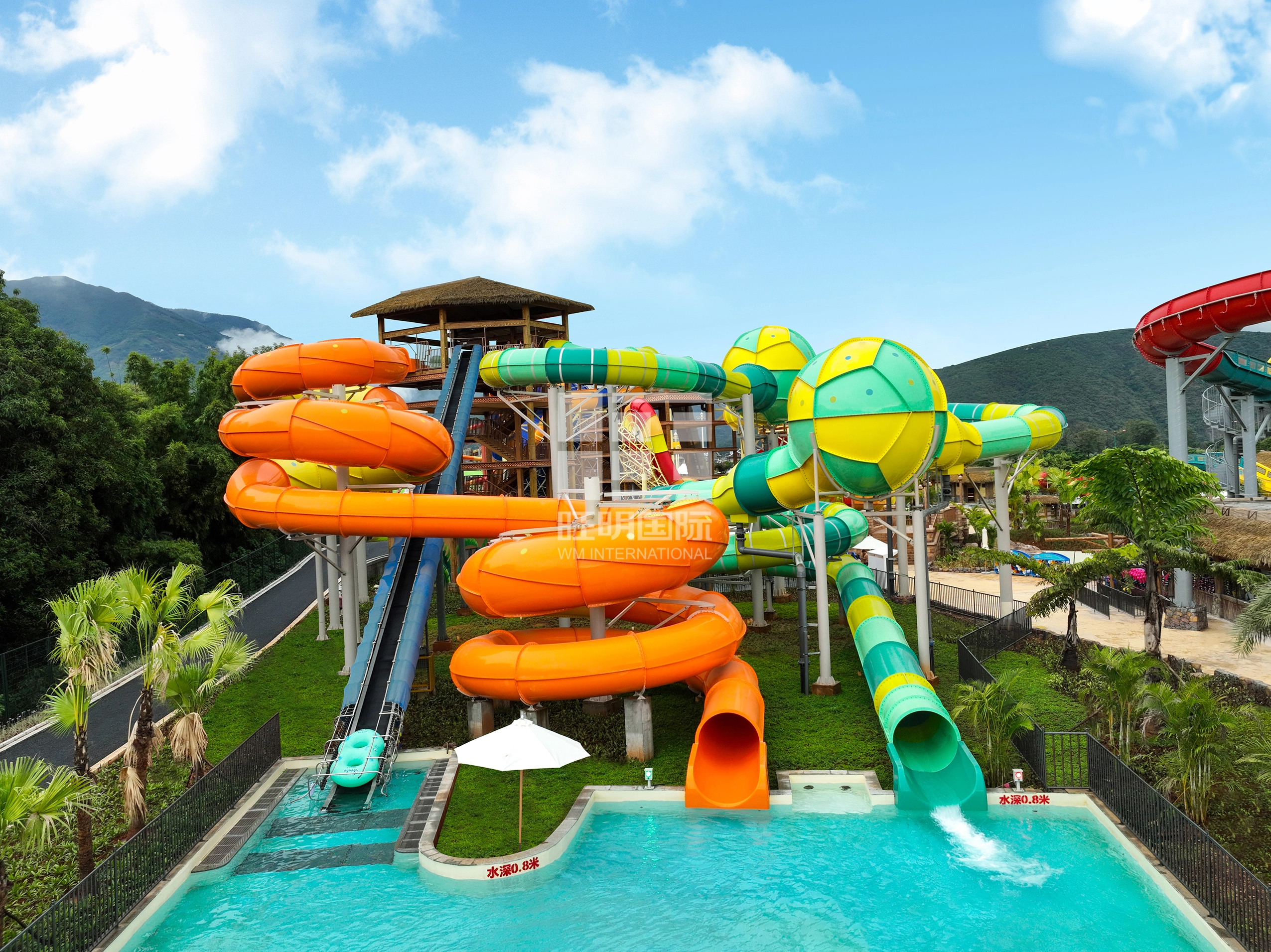 Natrix-&-Magic-Ball-Slide - WM INTERNATIONAL Natrix & Magic Ball Slide - WM INTERNATIONAL