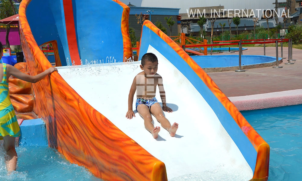 Beach-Boat-Slide - WM INTERNATIONAL Beach Boat Slide - WM INTERNATIONAL