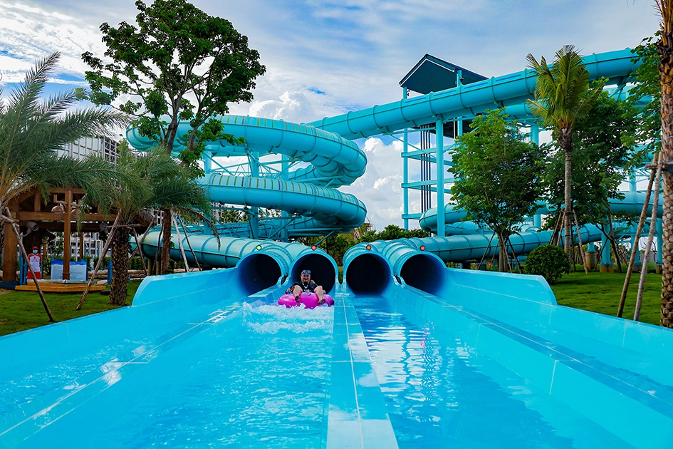 Time Tunnel Slide - WM INTERNATIONAL
