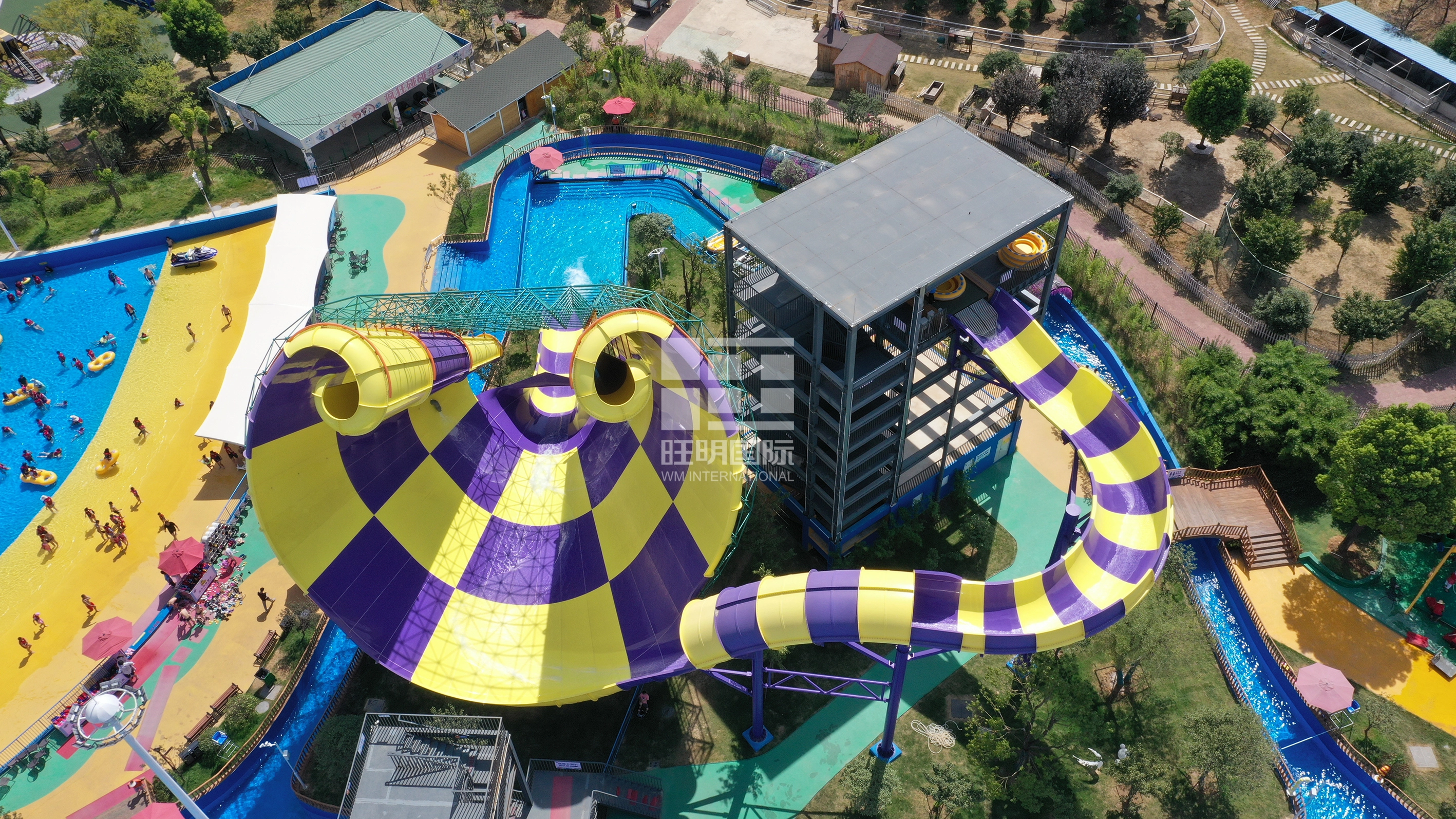 Whirlwind-Slide - WM INTERNATIONAL Whirlwind Slide - WM INTERNATIONAL