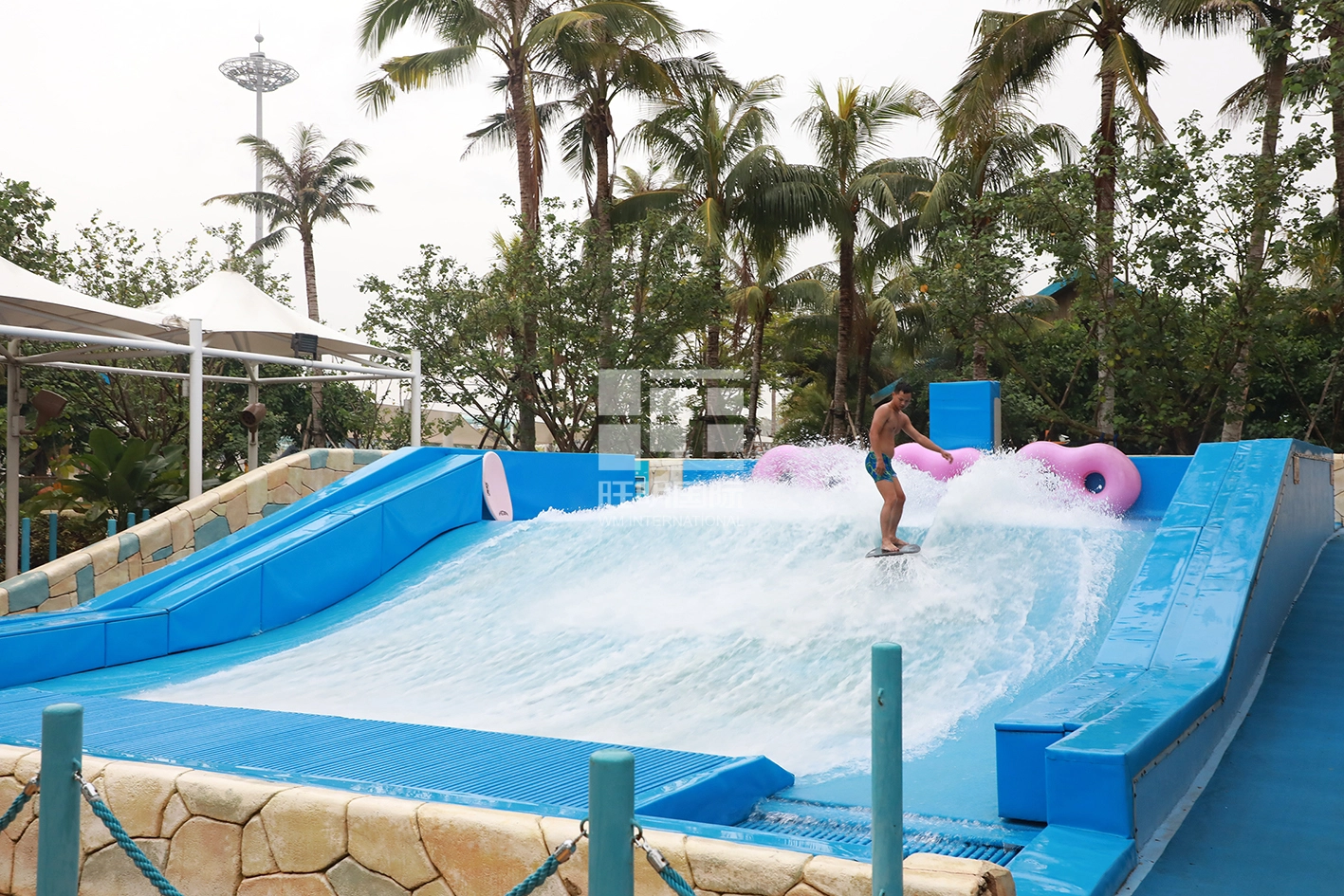Surfing Simulator - WM INTERNATIONAL Surfing Simulator - WM INTERNATIONAL