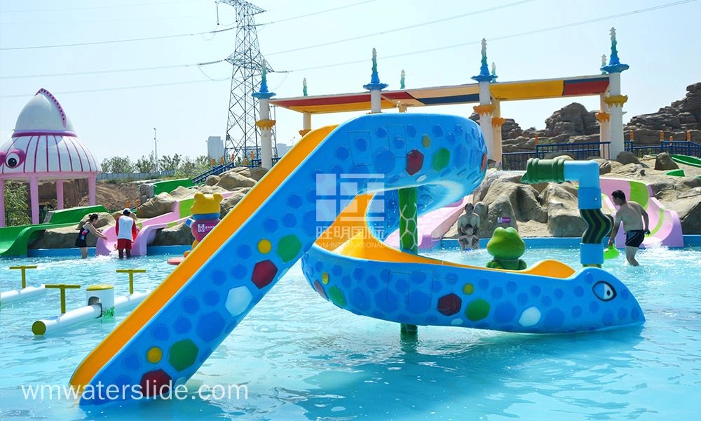 Snake-Slide - WM INTERNATIONAL Snake Slide - WM INTERNATIONAL