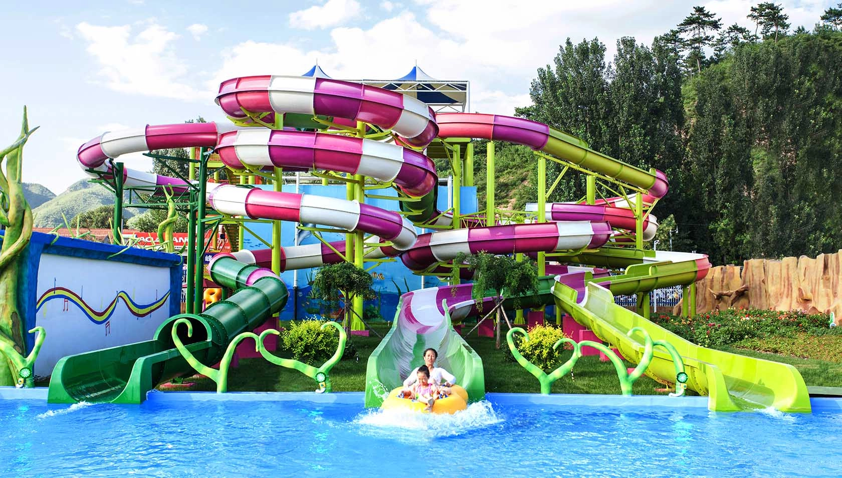 Spiral Slide-2 - WM INTERNATIONAL