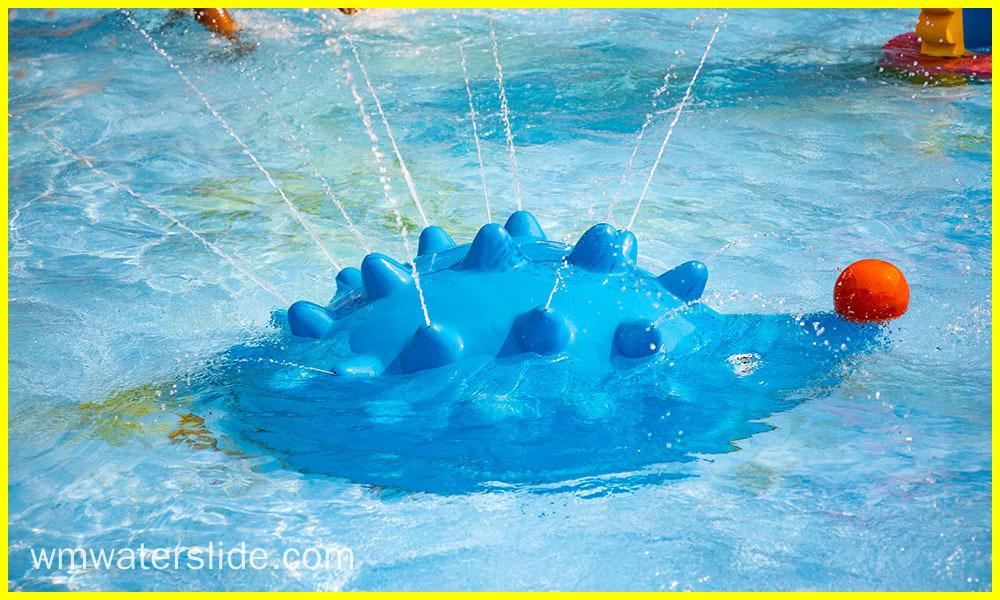 Water Spraying Hedgehog - WM INTERNATIONAL