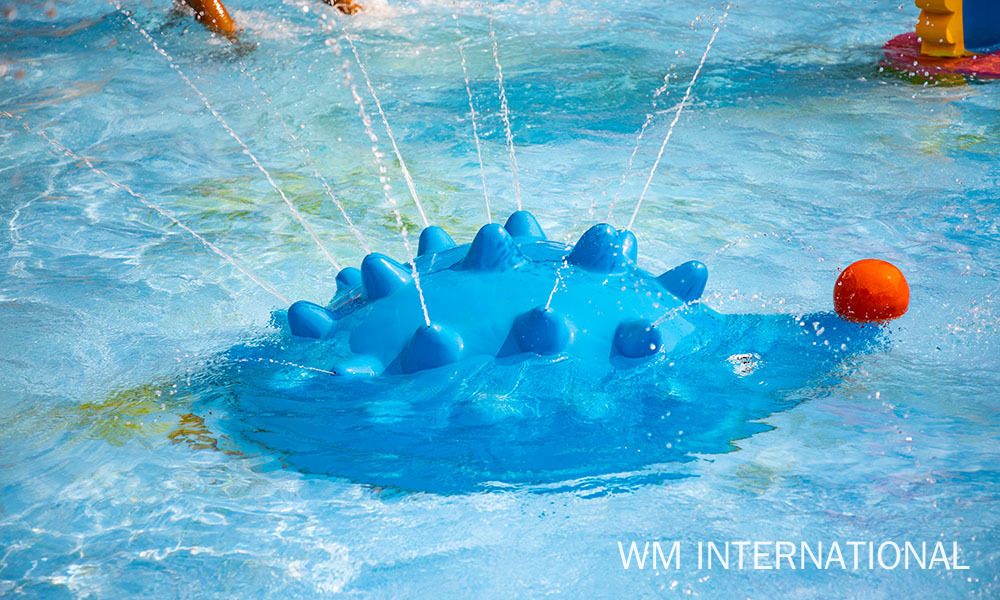 Water Spraying Hedgehog - WM INTERNATIONAL