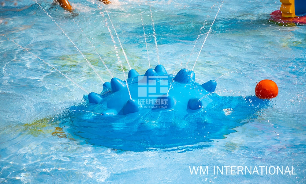 Water Spraying Hedgehog - WangMing