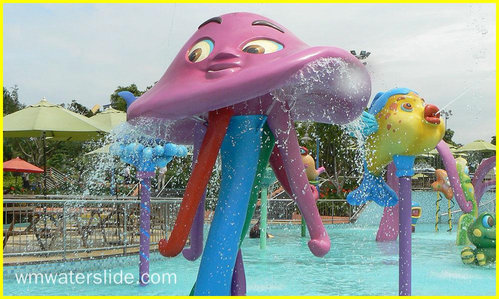 Water Spraying Jellyfish - WM INTERNATIONAL