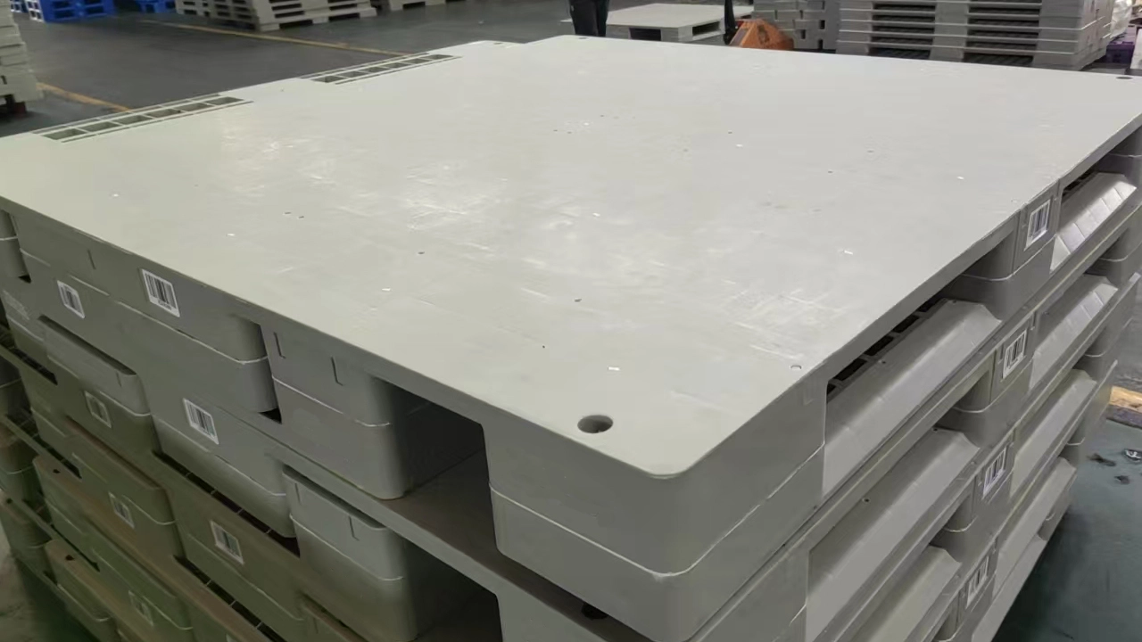 Plastic Pallet Cambodia Project 2 - Weihong