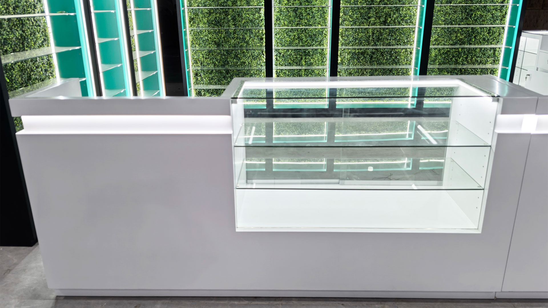 cannabis-display-cases