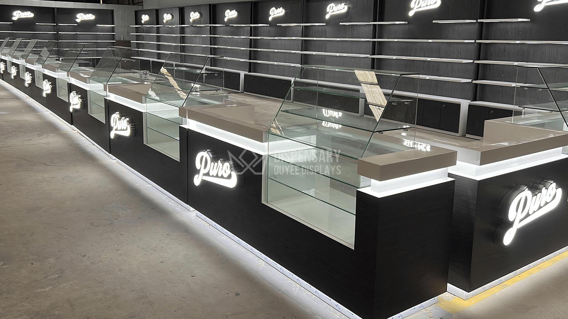 Ouyee Dispensary cannabis dispensary displays (1) Ouyee Dispensary cannabis dispensary displays (1)