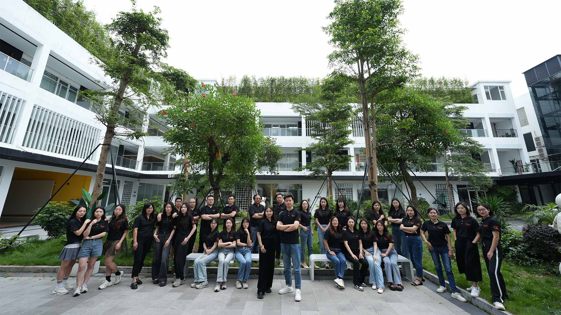 Service team_1 - Ouyee