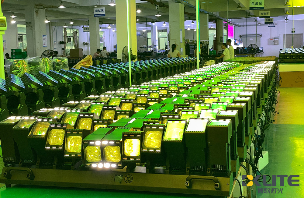 12x60W LED Beam Wash Bar Moving Head Light.1 12x60W LED Beam Wash Bar Moving Head Light.1