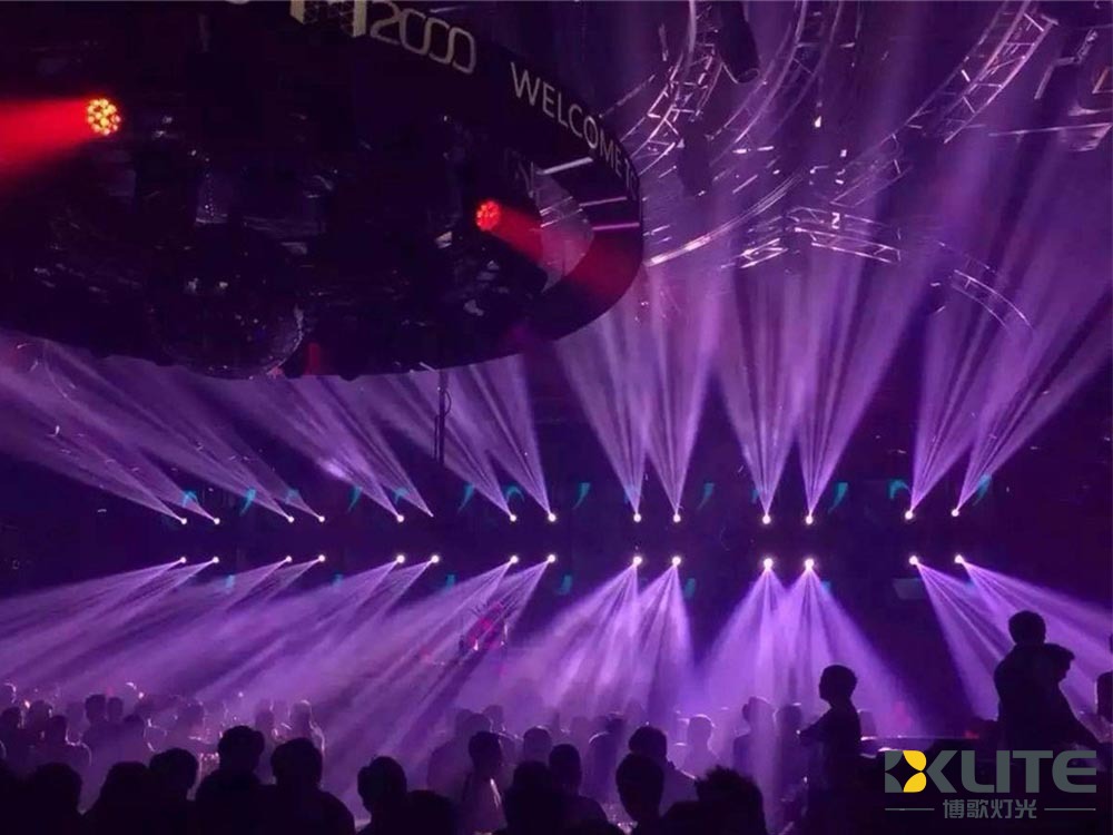 شعاع 200 واط تأثير 3 في 1 4 شعاع 200 واط تأثير 3 في 1 4