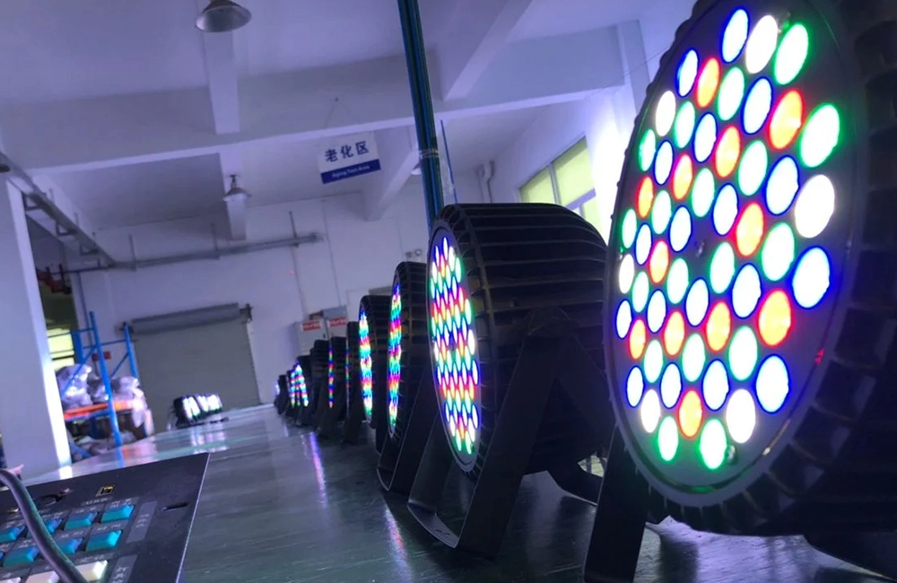 54pcs-3w-RGBW-4in1-LED-par-light 54 पीस 3w RGBW 4in1 LED बराबर लाइट