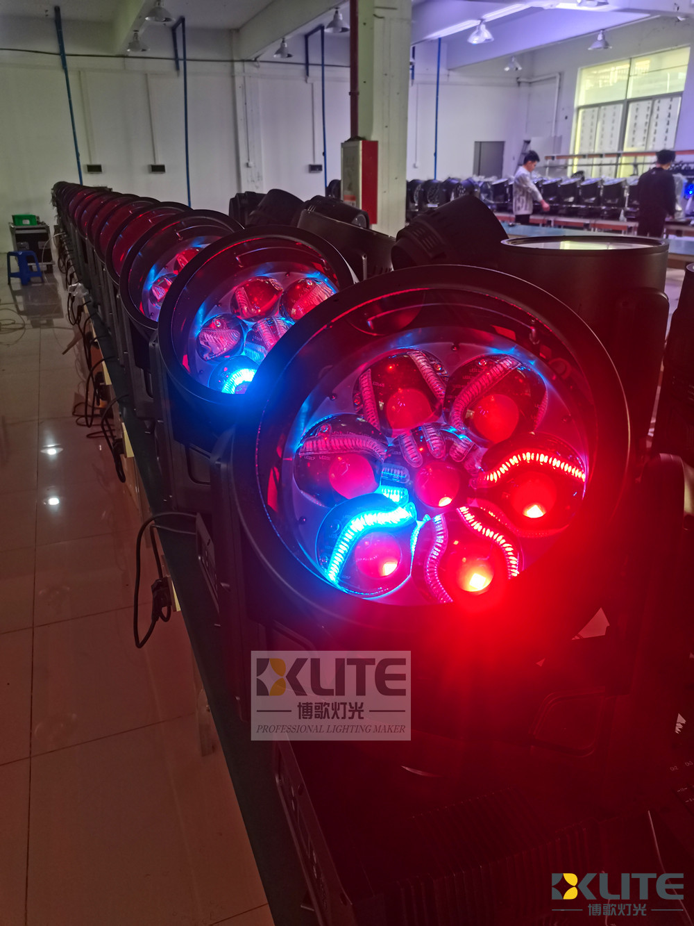 BEE eye 7x60w fascio led 1 BEE eye 7x60w fascio led 1