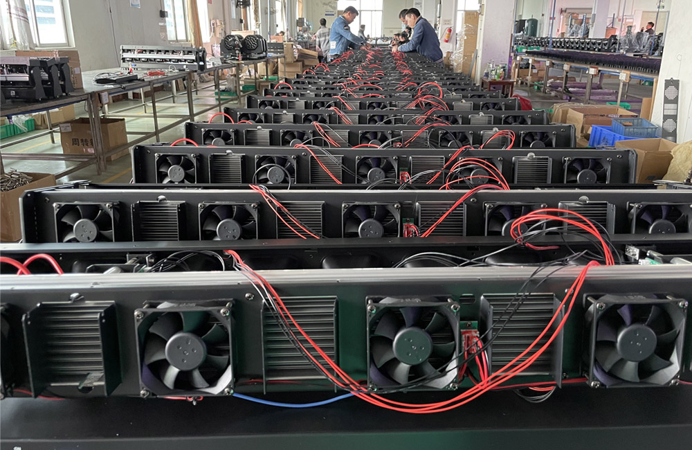 Индивидуальное светодиодное освещение сцены1