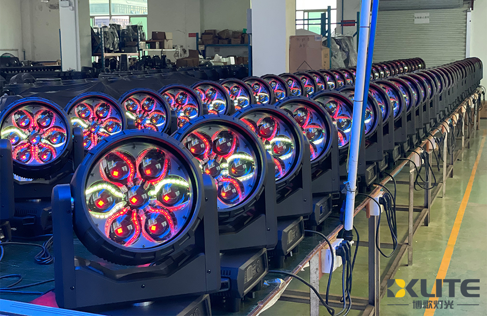 IP20 Bee Eye Zoom 7x60w 4in1 LED Moving Head Light With Filament Aura Effect.5 IP20 Bee Eye Zoom 7x60w 4in1 LED Moving Head Light With Filament Aura Effect.5