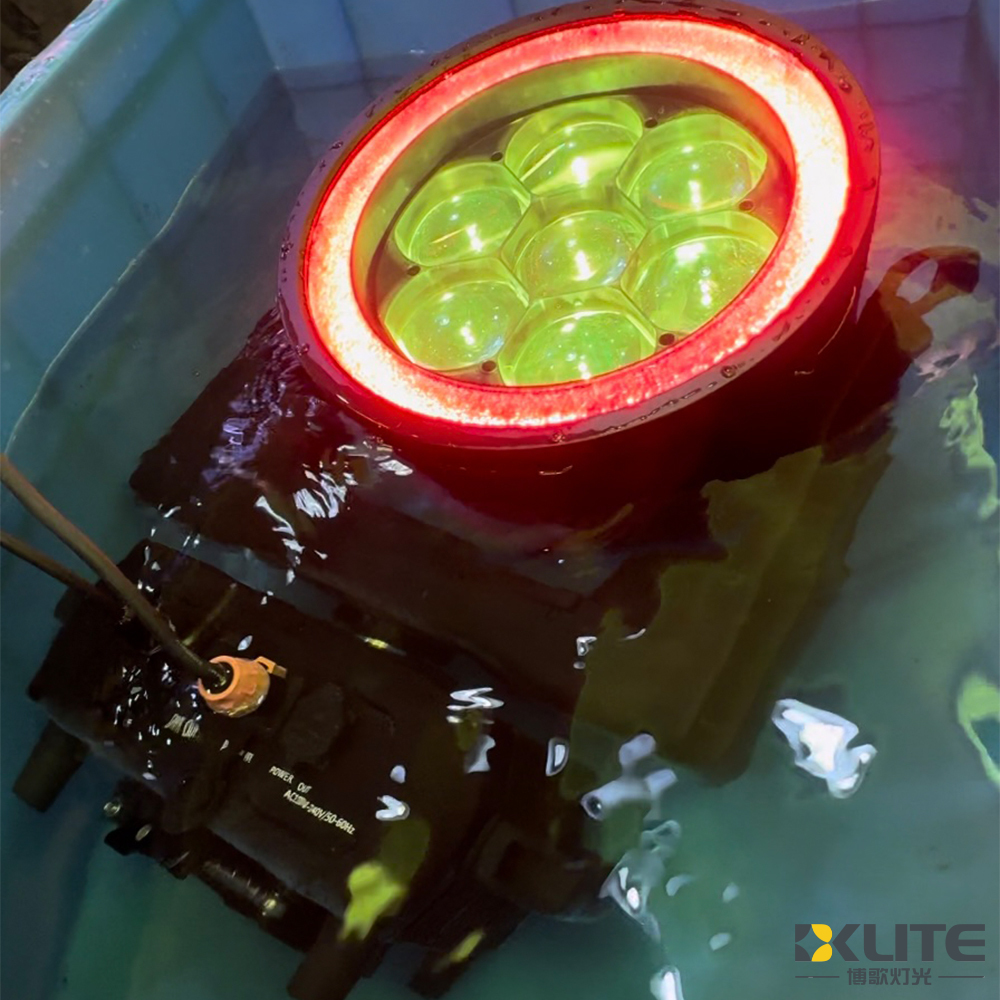 IP65 Bee Eye 7x180w RGBL LED.2 IP65 Bee Eye 7x180w RGBL LED.2