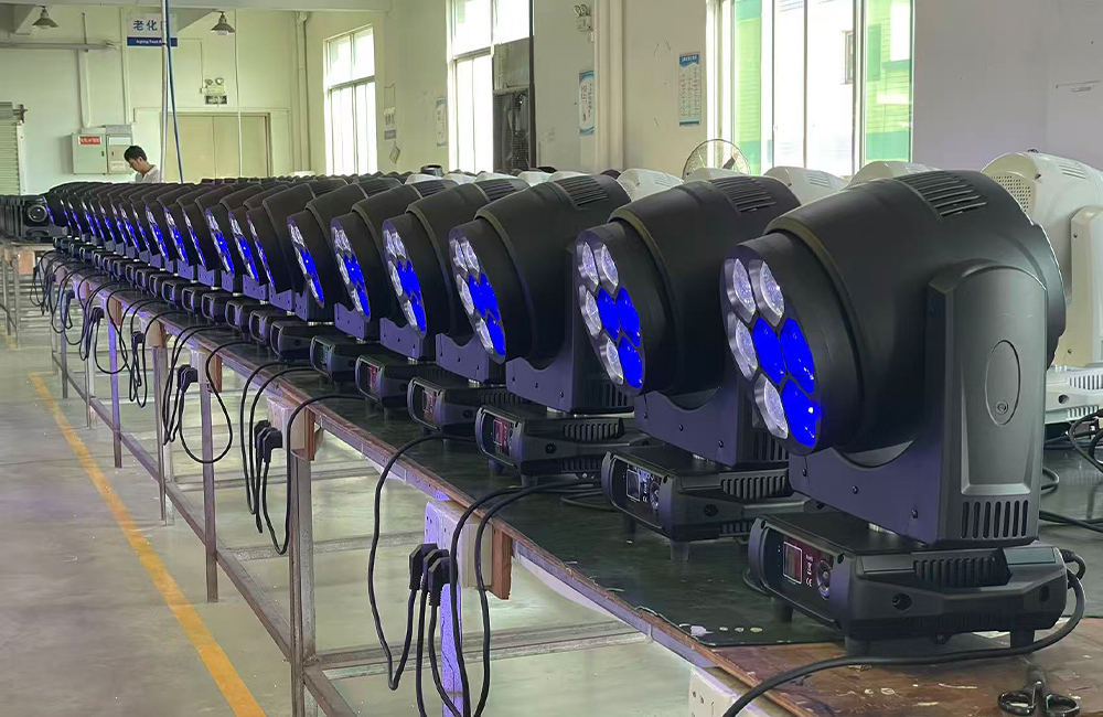 Mini Bee Eye 7x40W RGBW 4in1 LED Moving Head Light.10