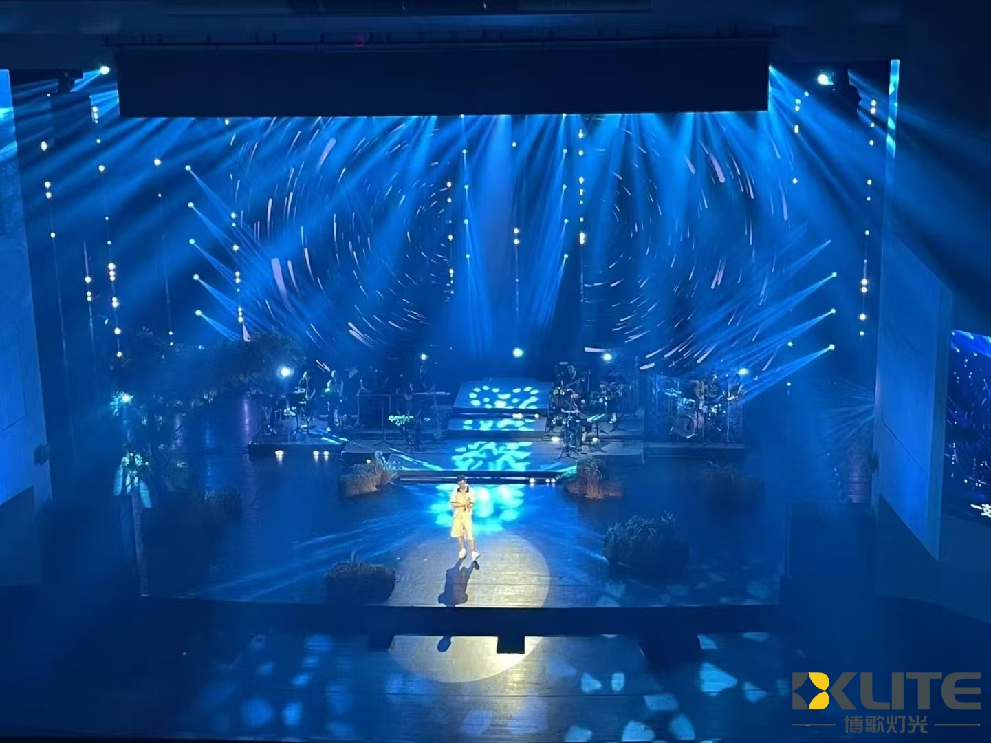 Mini Housing 380W Beam Moving Head Light Mini Housing 380W Beam Moving Head Light