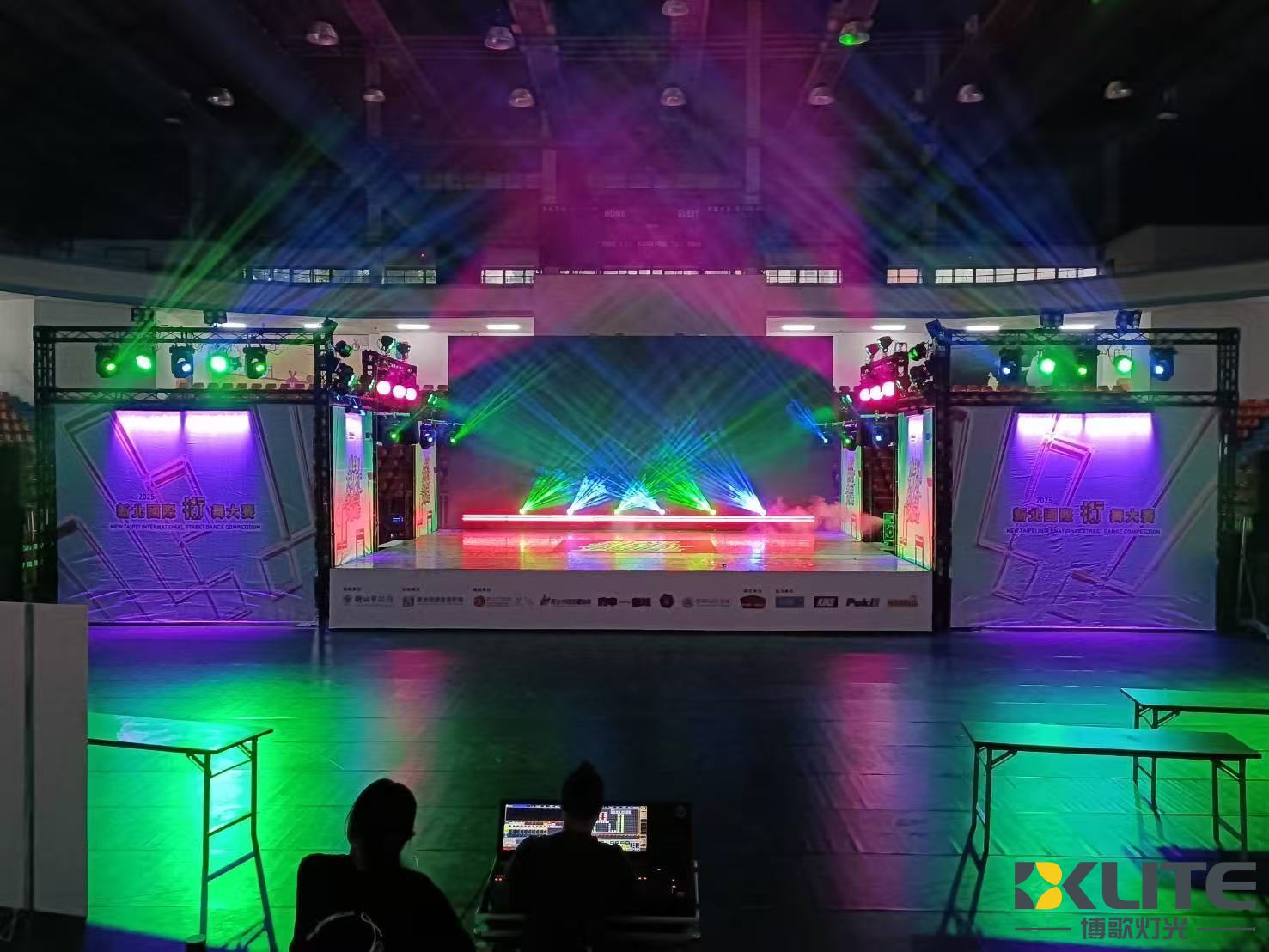 स्टेज लाइट0 स्टेज लाइट0