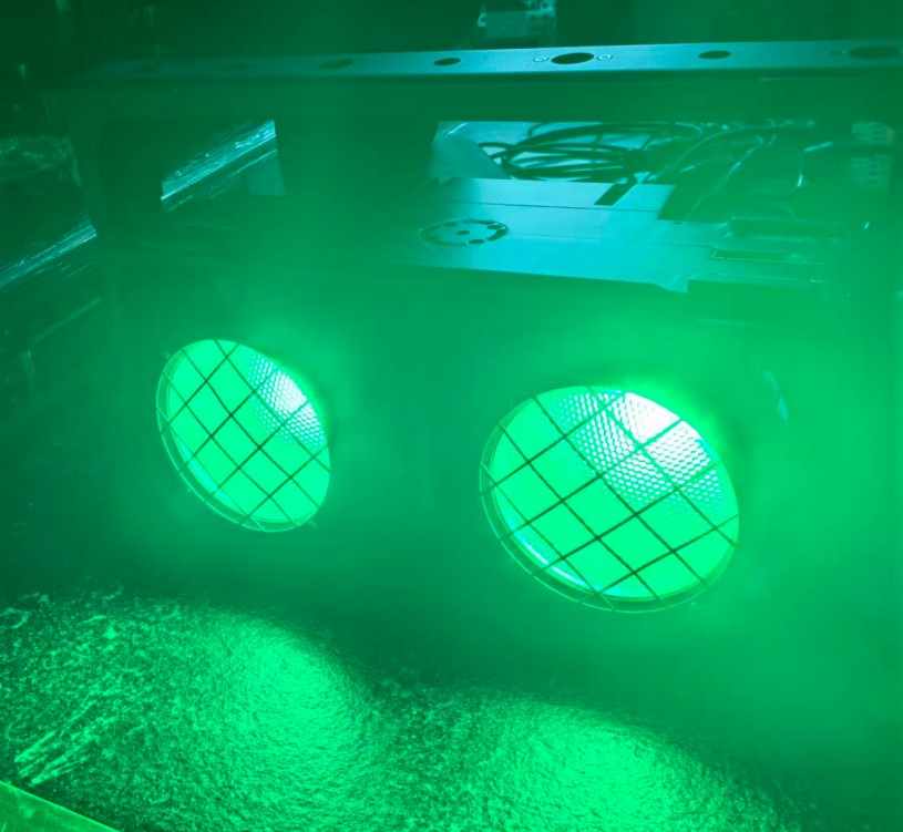 Waterproof two eyes blinder